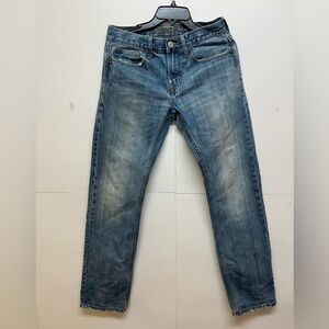 American Eagle Outfitters 28x32 Slim Straight jeans..scrubbed and washed.